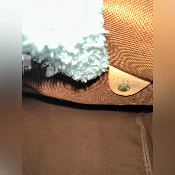 134 Louis Vuitton Speedy Monogram Size 25 - Picture 12 of 12